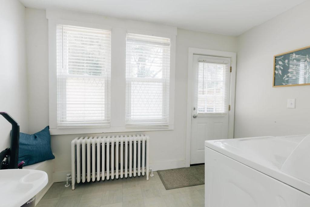 Comfy Renovated Townhome - Heart Of Downtown Lancaster Extérieur photo