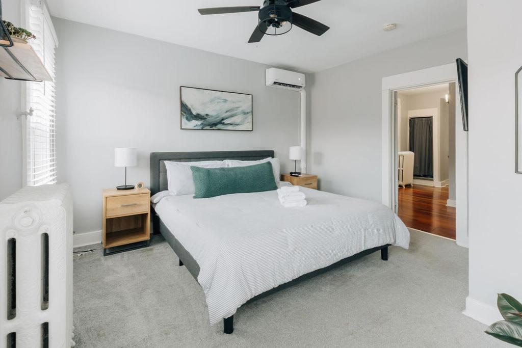 Comfy Renovated Townhome - Heart Of Downtown Lancaster Extérieur photo