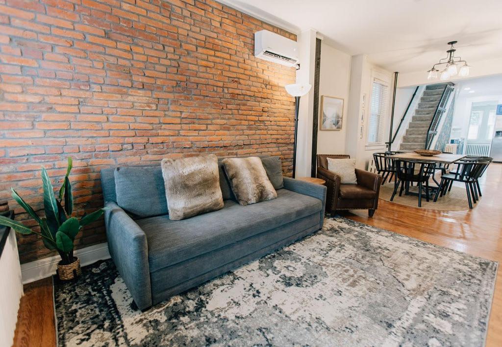 Comfy Renovated Townhome - Heart Of Downtown Lancaster Extérieur photo